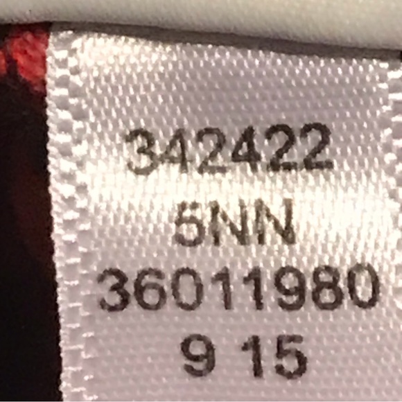 Victoria’s Secret Scoop Neck Knitted Sweater - Picture 10 of 10